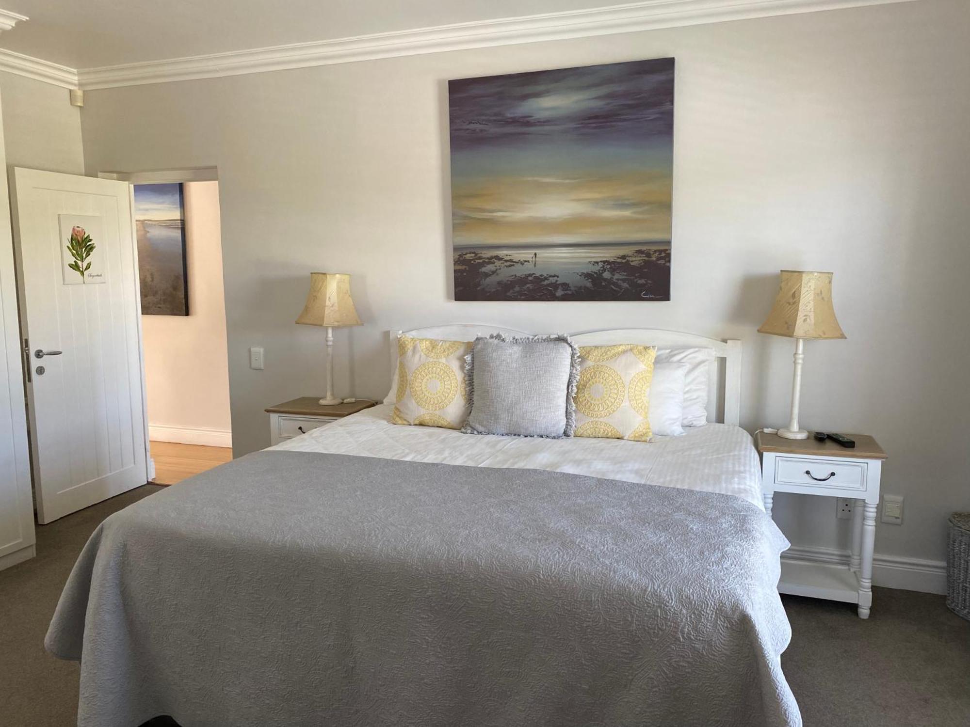 Shore'S Edge Luxury Oceanfront Home Херманус Екстериор снимка