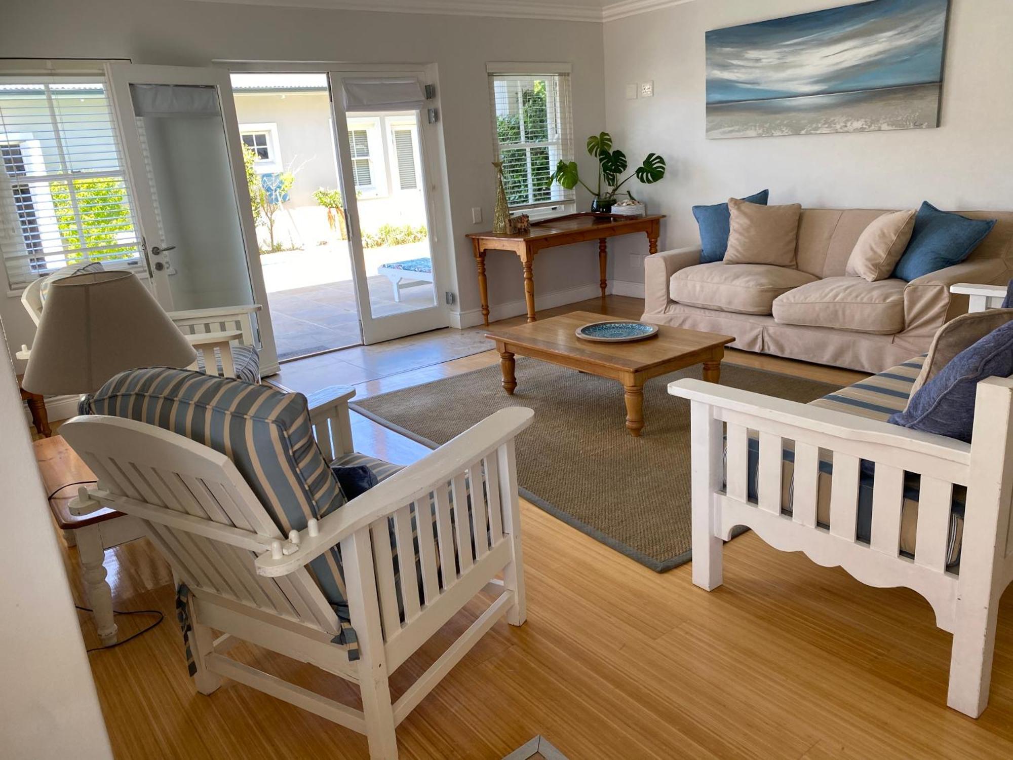 Shore'S Edge Luxury Oceanfront Home Херманус Екстериор снимка