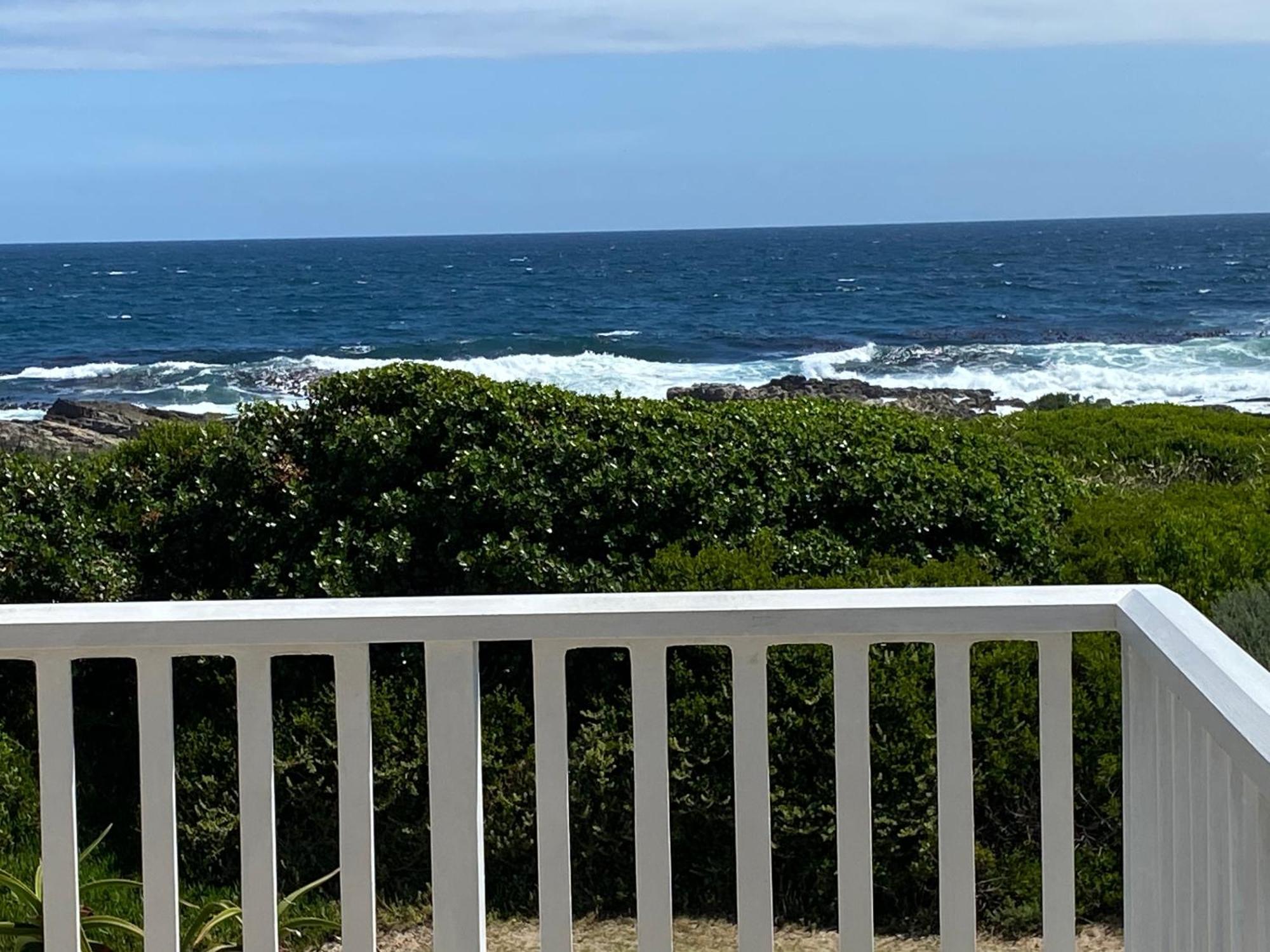 Shore'S Edge Luxury Oceanfront Home Херманус Екстериор снимка